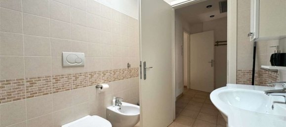 3 bedrooms House in Soave, Italy No. 318183 10