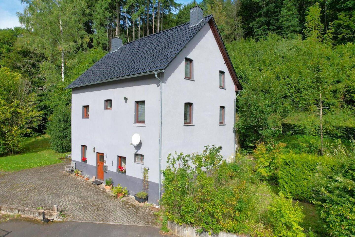 Casa de 6 habitaciónes en Vulkaneifel, Germany No. 325362