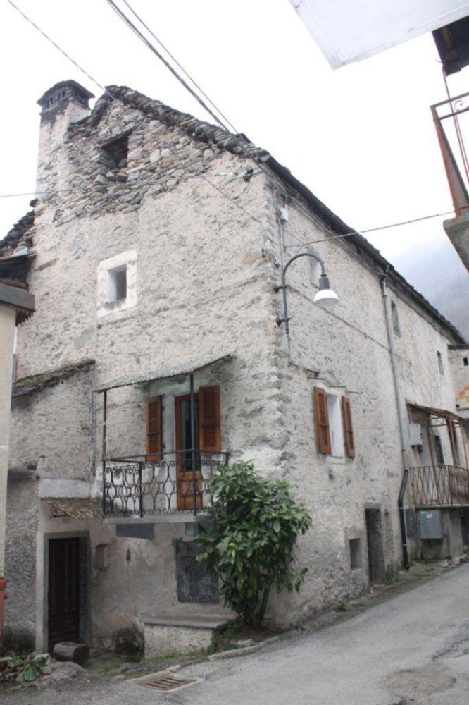 Casa de 2 dormitorios en Crevoladossola, Italy No. 115358