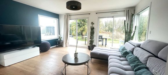 5 bedrooms House in La Meziere, France No. 49995 2