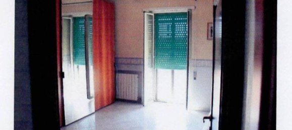 Apartamento de 4 dormitorios en Pomezia, Italy No. 101380 6