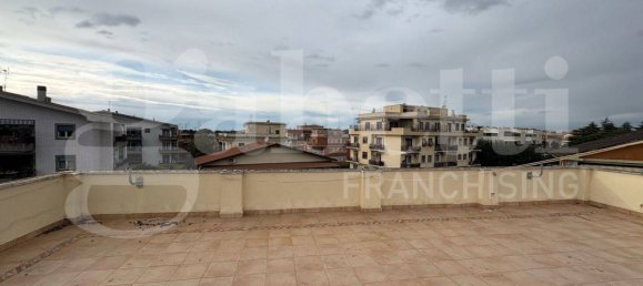 2 Schlafzimmer Wohnung in Rome, Italy, Nr. 349136 34