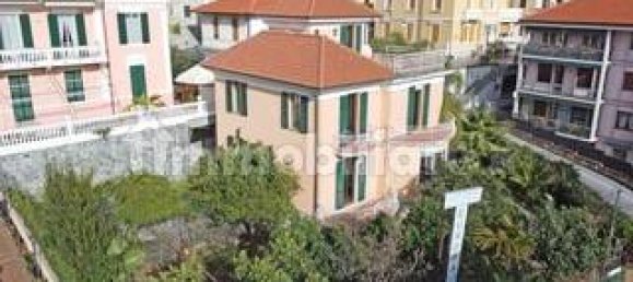 4 Schlafzimmer Villa in Varazze, Italy, Nr. 165773 16