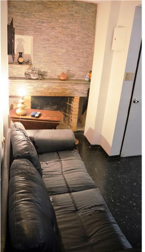 2 bedrooms House in Montevideo, Uruguay No. 6216