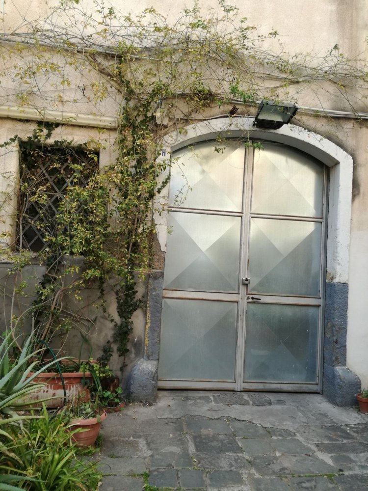 Imóvel comercial em Catania, Italy 230 m² N.º 256292