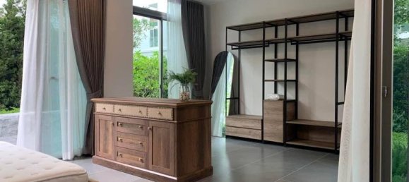 3 bedrooms Cafe / restaurant in Bangkok, Thailand No. 6375 7