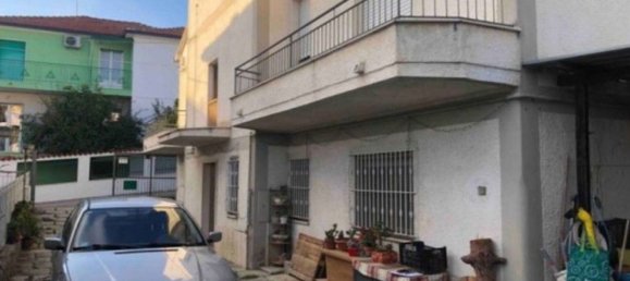 7 rooms Apartment in Pescara, Italy No. 93465 4