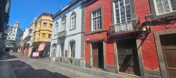 Дом с 14 спальнями в Лас-Пальмас-де-Гран-Канария, Испания № 189086 4