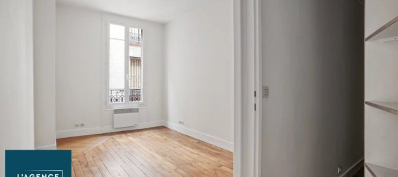 2 bedrooms Apartment in Clichy, France No. 162222 10