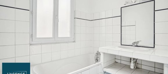 2 bedrooms Apartment in Clichy, France No. 162222 7