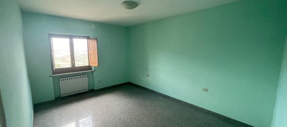 3 Schlafzimmer Wohnung in Picerno, Italy, Nr. 319390 2