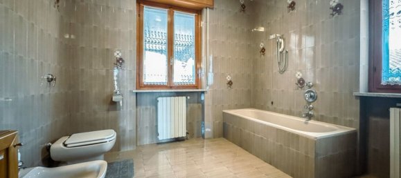 7 Schlafzimmer Villa in Piedmont, Italy, Nr. 377483 41