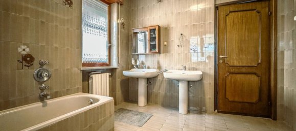 7 Schlafzimmer Villa in Piedmont, Italy, Nr. 377483 42