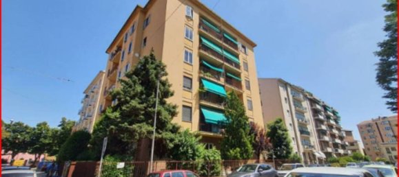 Apartamento de 4 habitaciónes en Mantua, Italy No. 338413 2