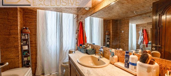 5 rooms Apartment in Rome, Italy No. 2008 23