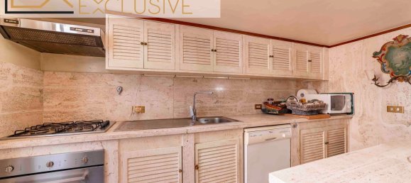 5 rooms Apartment in Rome, Italy No. 2008 22