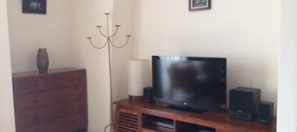 2 bedrooms Apartment in Hoan Kiem, Vietnam No. 3939 2