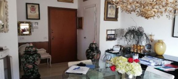 3 rooms Apartment in Monza, Italy No. 7667 4
