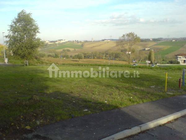  قطعة أرض في Coriano, Italy 830متر مربع رقم 147567