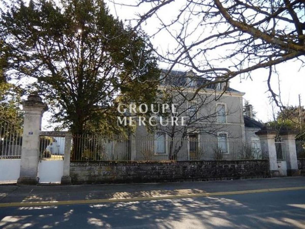 7 Schlafzimmer Grundstück in Melle, France, Nr. 21750