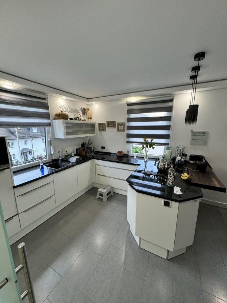 Adosado de 6 habitaciónes en Oberbergischer, Germany No. 337442