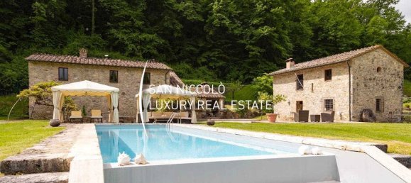 4 bedrooms Villa in Radicondoli, Italy No. 196302 9