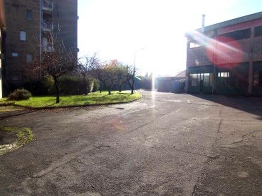 4-Zimmer Grundstück in Baranzate, Italy, Nr. 232814