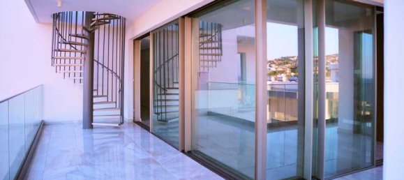 3 bedrooms Penthouse in Agios Tychonas, Cyprus No. 8775 2