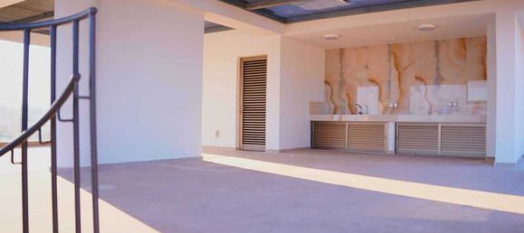 3 bedrooms Penthouse in Agios Tychonas, Cyprus No. 8775 9