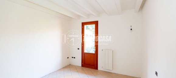 Квартира с 3 комнатами в Брешиа, Италия № 7613 16