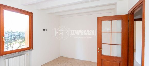 Квартира с 3 комнатами в Брешиа, Италия № 7613 24