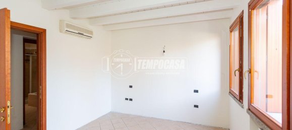 Квартира с 3 комнатами в Брешиа, Италия № 7613 22