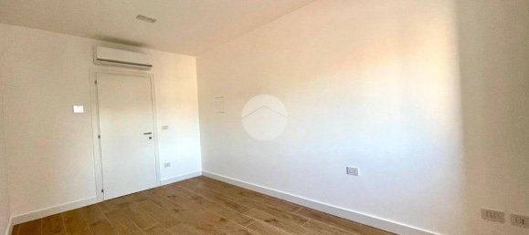 Apartamento de 2 dormitorios en Naples, Italy No. 338653 12