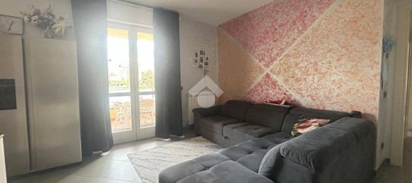 Квартира с 2 спальнями в Каррара, Италия № 121798 12