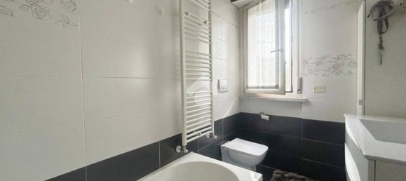 Квартира с 2 спальнями в Каррара, Италия № 121798 6