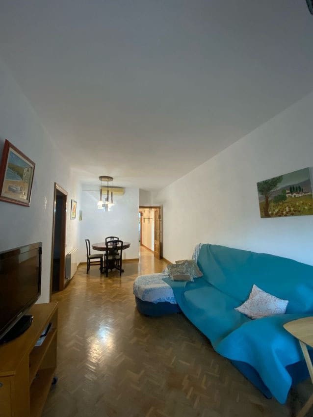 3 bedrooms Apartment in Sants-Montjuic, Spain No. 246251