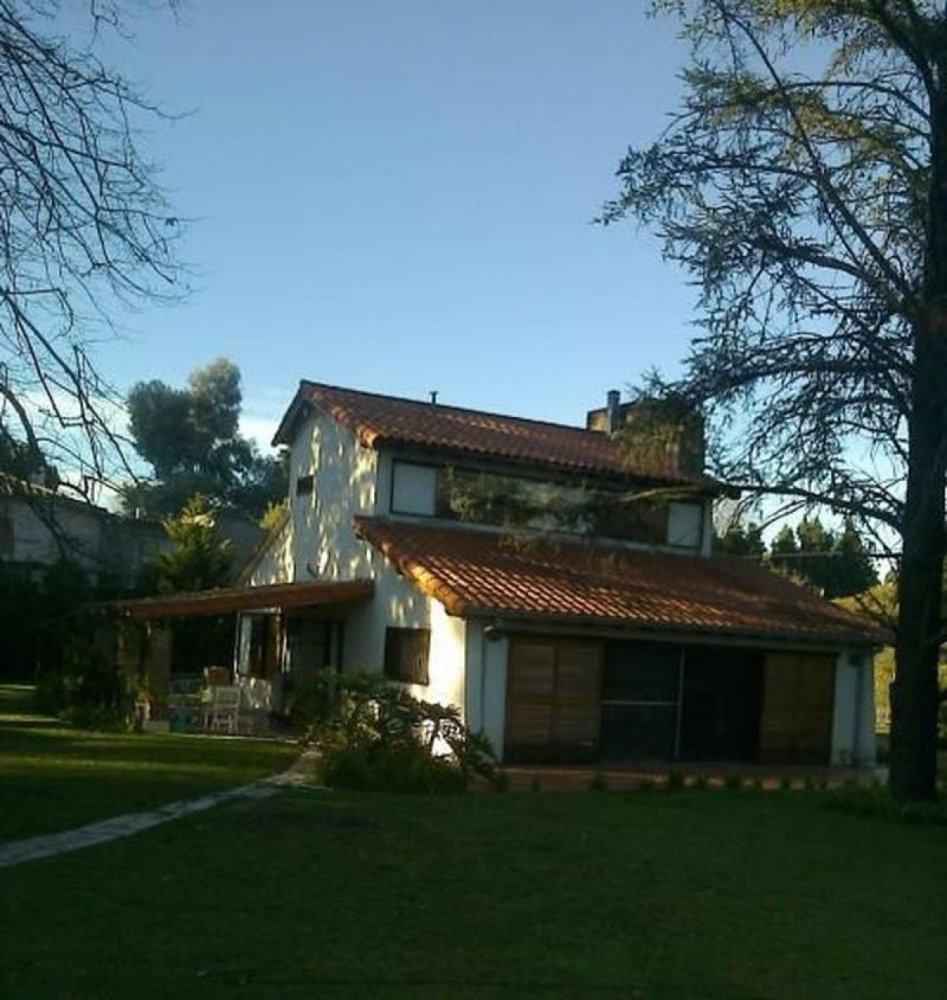 4 غرف نوم منزل في Ezeiza, Argentina رقم 89732