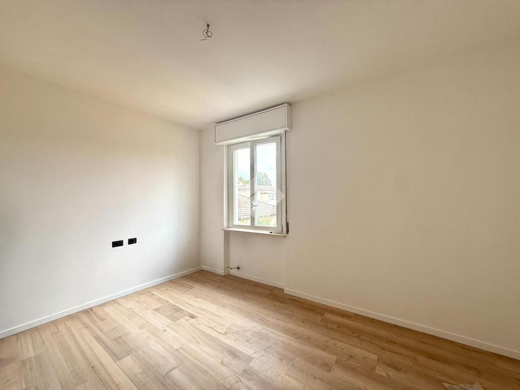 2 bedrooms Apartment in Cadeo, Italy No. 329379