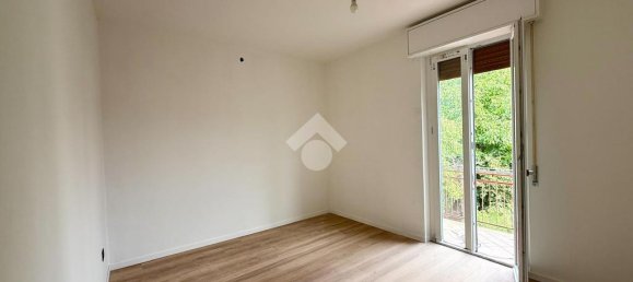 2 bedrooms Apartment in Cadeo, Italy No. 329379 17