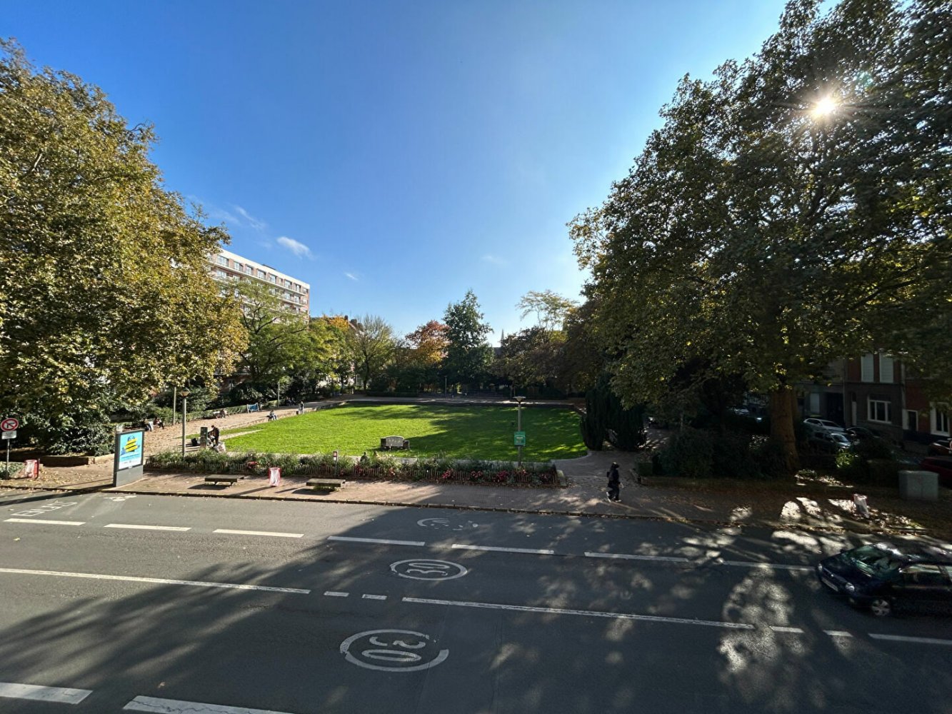  Commercial property in Lille, France No. 52453