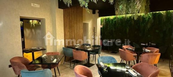 360m² Commercial property in Rome, Italy No. 333569 7