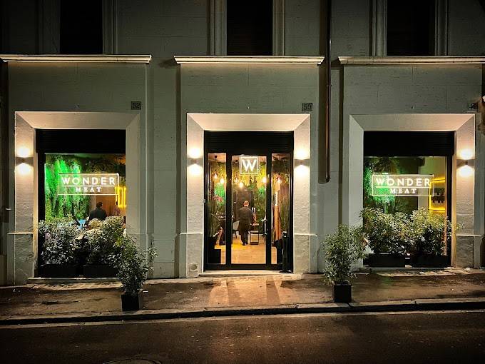 360m² Commercial property in Rome, Italy No. 333569