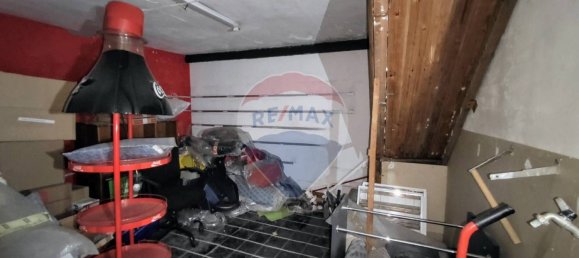 2-Zimmer Gewerbliche Immobilie in Caltagirone, Italy, Nr. 293427 9