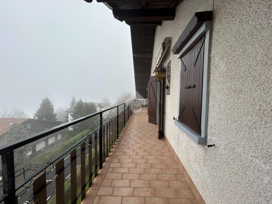 Apartamento de 4 divisões em Roncola, Italy N.º 4698