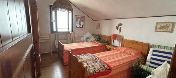 Apartamento de 4 divisões em Roncola, Italy N.º 4698 12