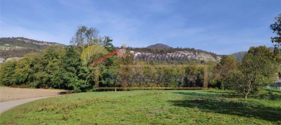 14300m² Land in Caravate, Italy No. 158421 3