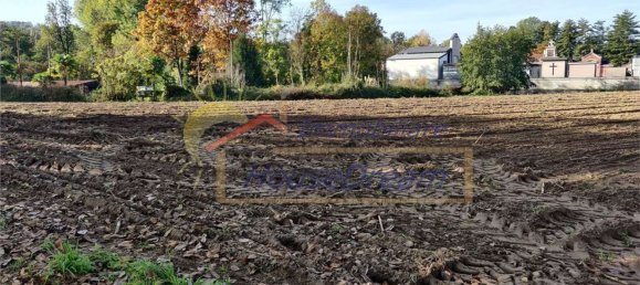 14300m² Land in Caravate, Italy No. 158421 9