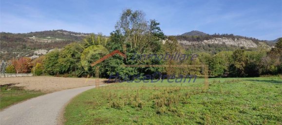 14300m² Land in Caravate, Italy No. 158421 2