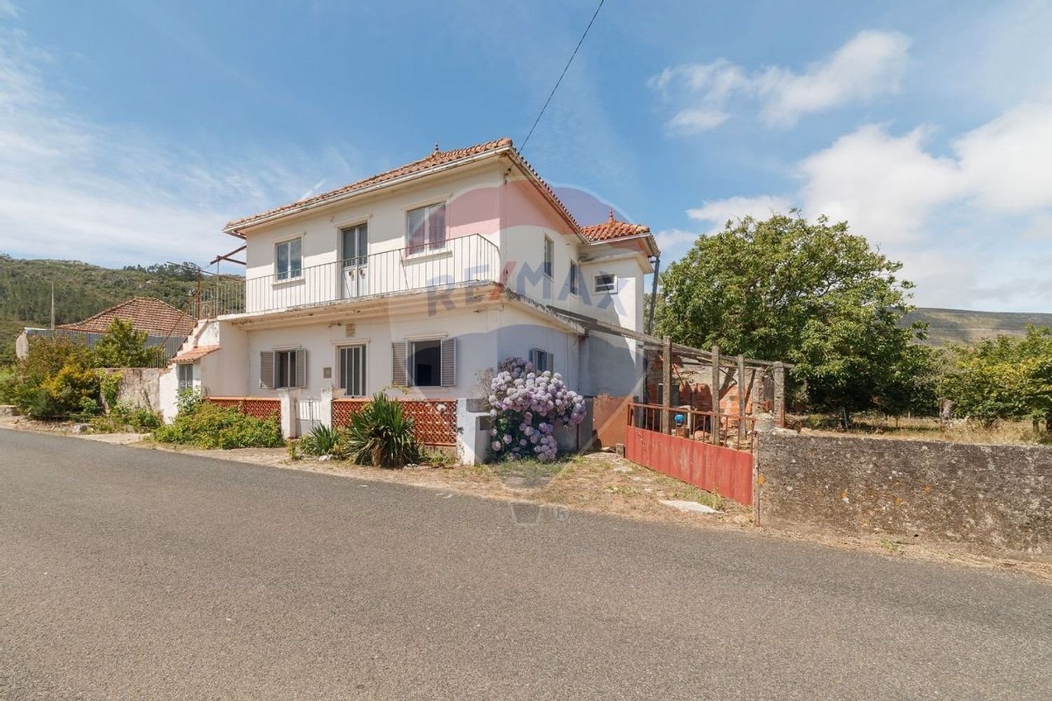 3 bedrooms House in Porto de Mos, Portugal No. 27100