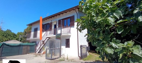 1 غرف نوم منزل في Agrate Conturbia, Italy رقم 336227 2